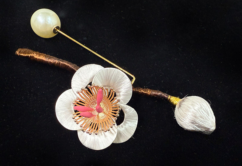 暗香影疏(雙花胸針) 暗香影疏(雙花胸針)