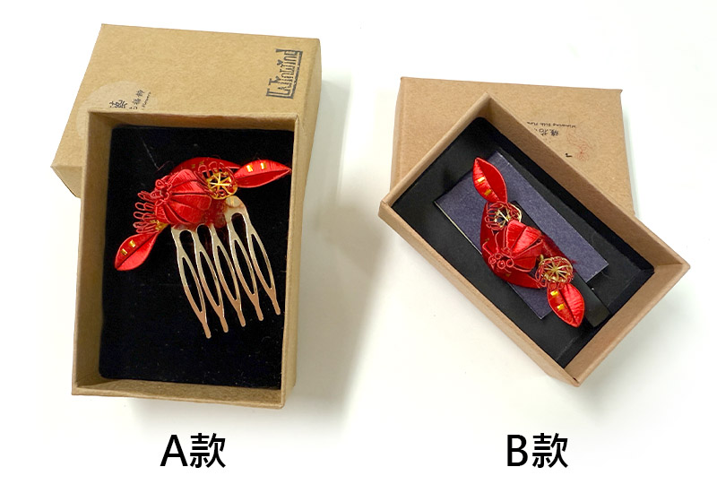 傳統紅春仔花(石榴花)夾/胸針/髮梳 傳統紅春仔花(石榴花)夾/胸針/髮梳